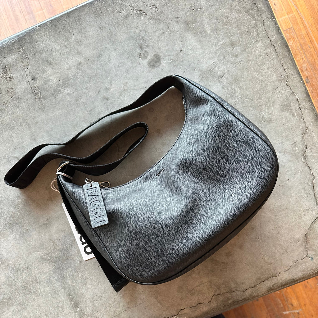 Baggu - Medium Recycled Leather Crescent Bag - Shop Duet
