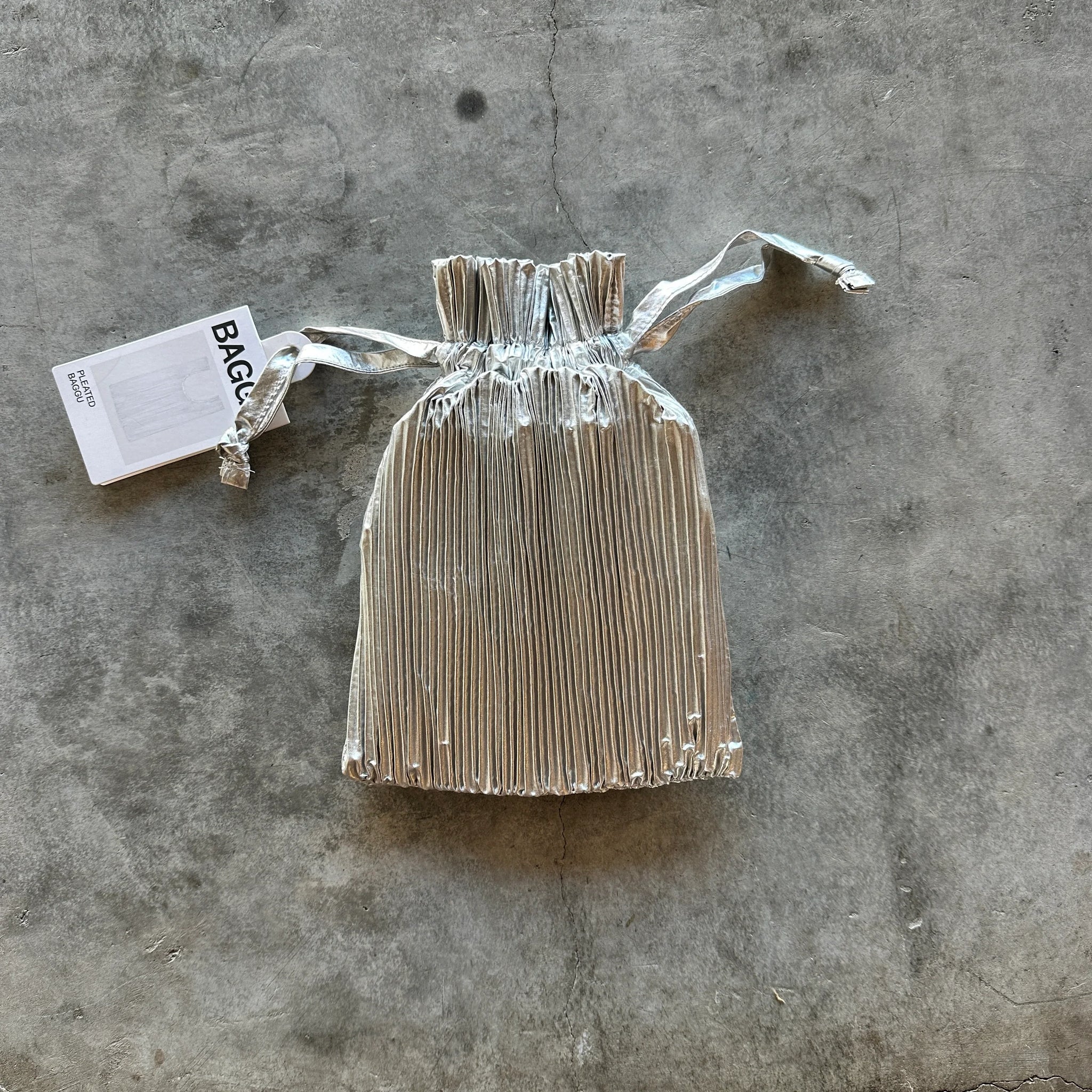 Pleated Baggu Bag Mahogany