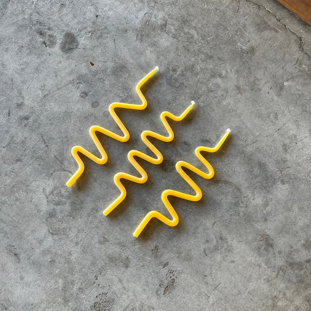 Waxing Moon - Zigzag Beeswax Taper - Shop Duet